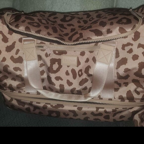 Calpak Duffle w/ bonus packing cube - Picture 1 of 5